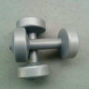 2 x dumbbells 2lbs
